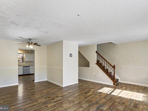 4th image of 20334 Kellys Ln