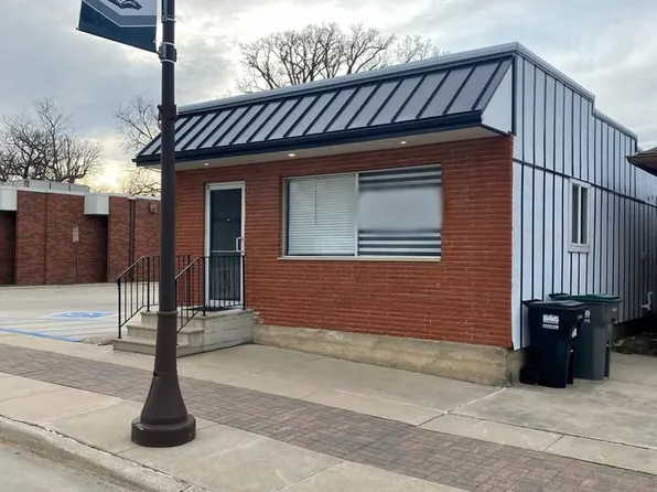 133 Eldora Rd, Hudson, IA 50643