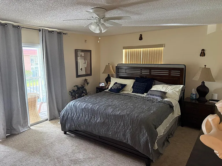 96 Spring Lake Dr #205 — Photo 3