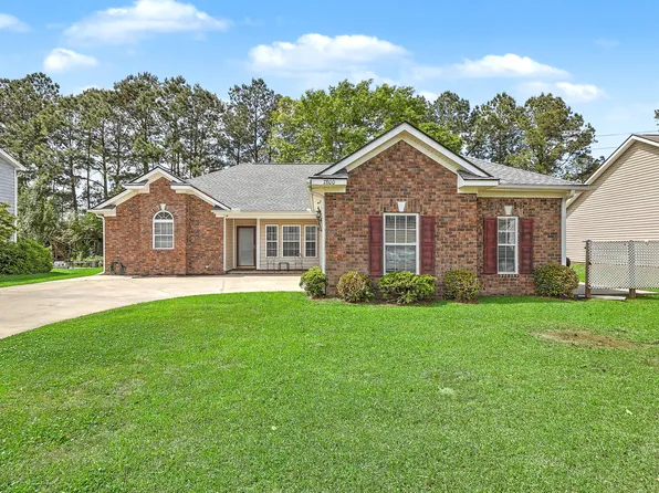 7800 High Maple Cir, North Charleston, SC 29418