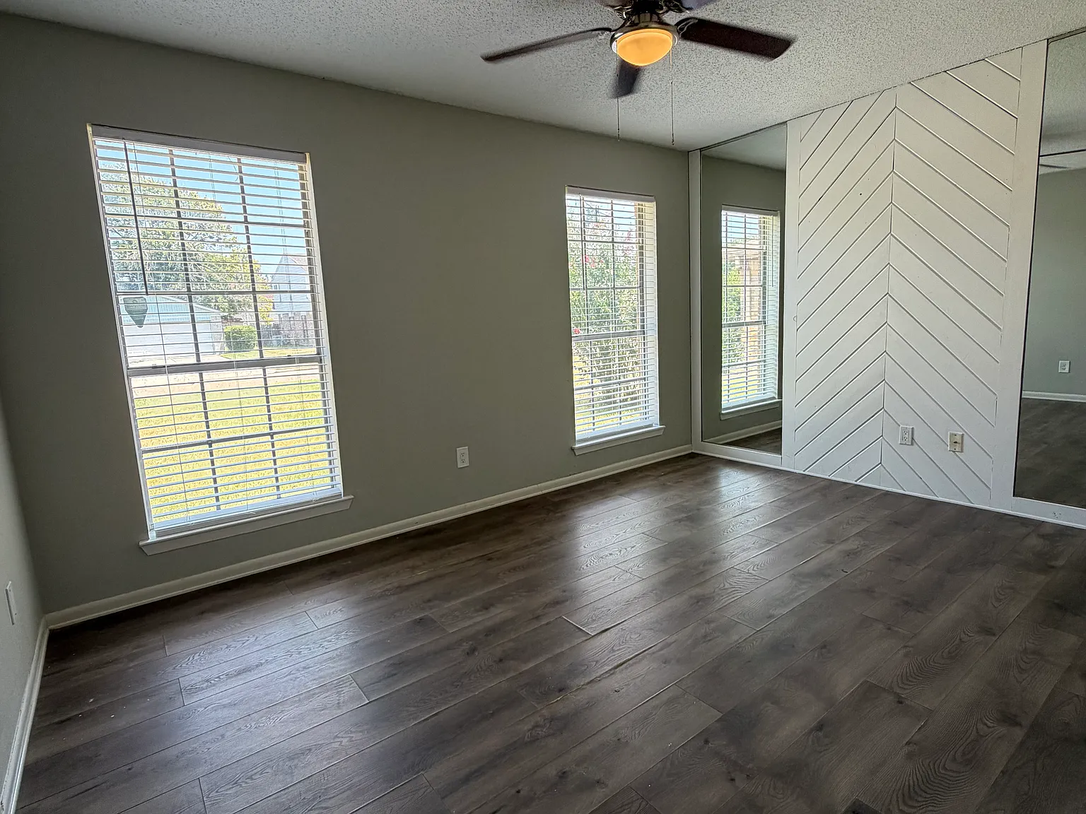 3 bed, 1850 sqft, $2,100 — Photo 3
