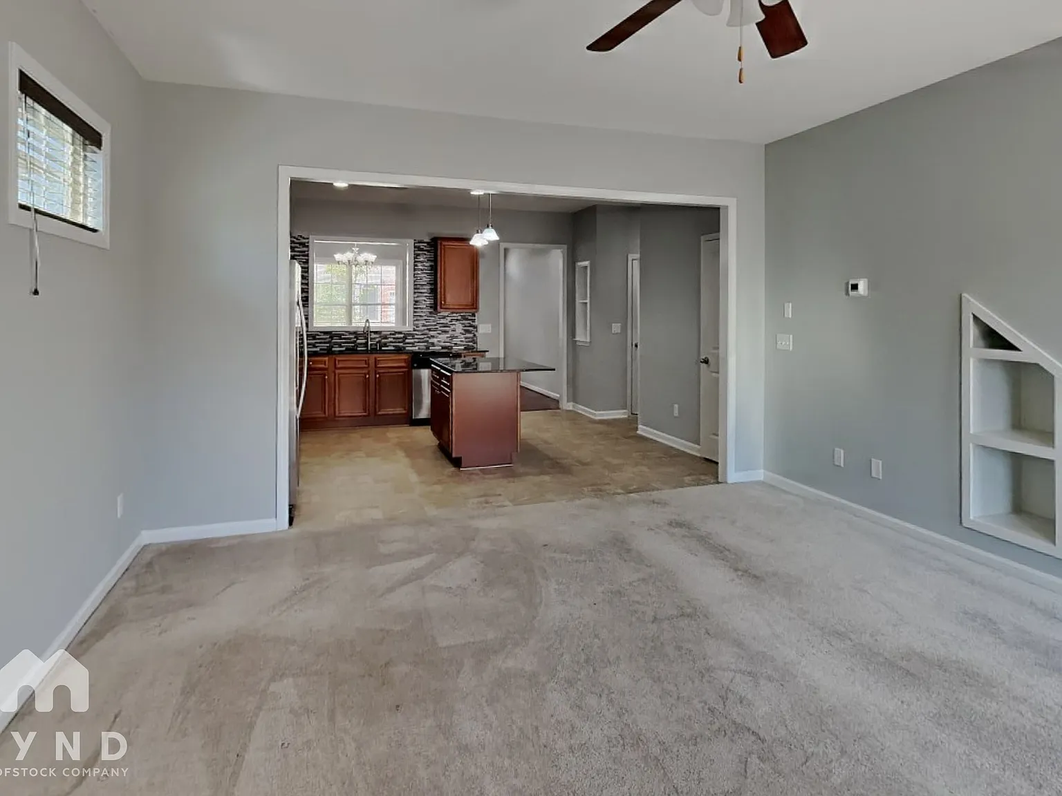 5 bed, 3.5 bath, 2809 sqft, $2,395 — Photo 3