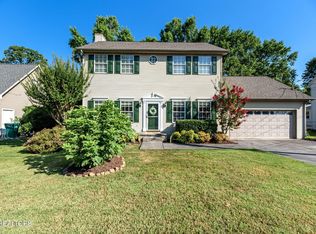 1919 Knoll Tree Dr, Knoxville, TN 37932