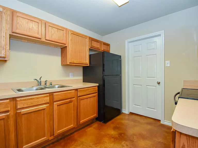 1107 Parkhurst Ave #B — Photo 7