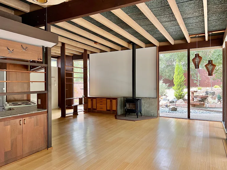 Carne Rd — Photo 3