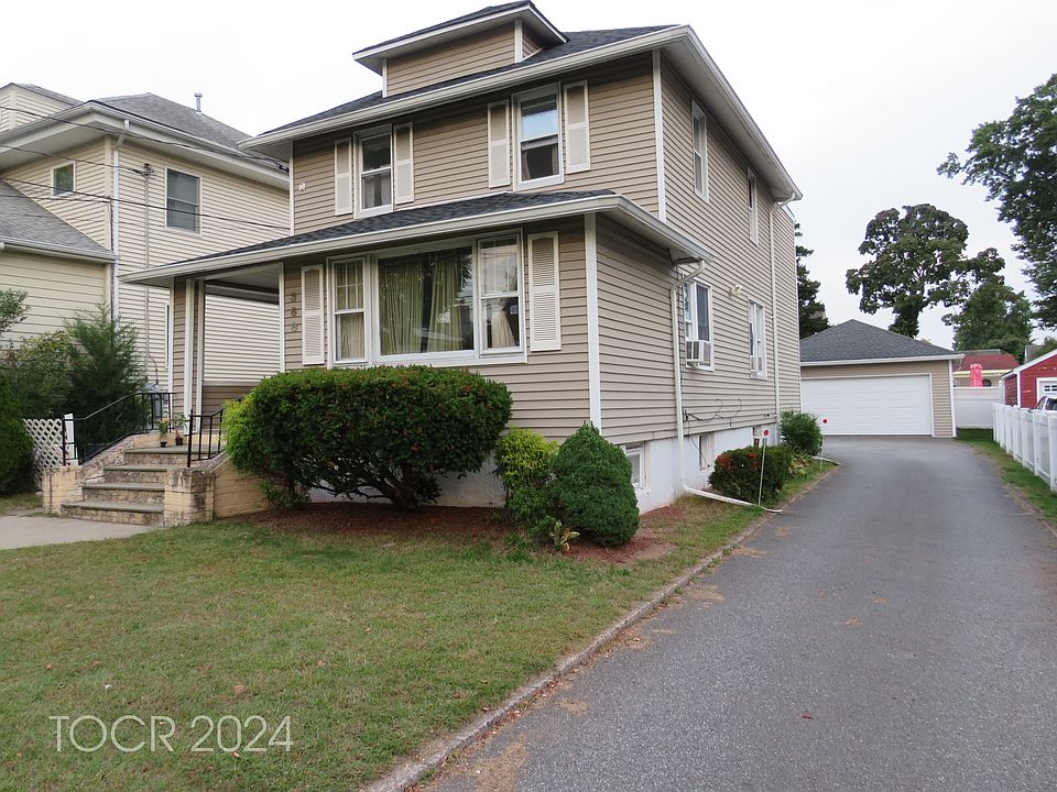 2nd image of 368 Rochelle Ave Floor 2