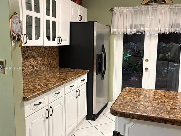 2nd image of 2403 W 76th St APT 102
