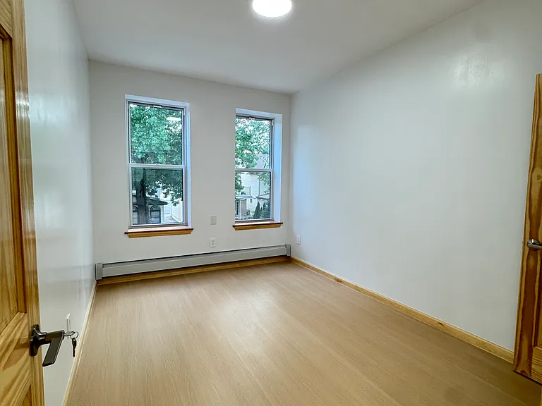 2349 62nd St #2-F — Photo 11