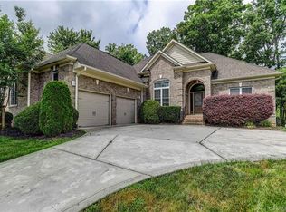 2459 Shiny Leaf Dr, Denver, NC 28037