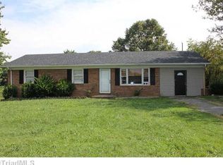 144 Dalsher Ave, Pilot Mountain, NC 27041