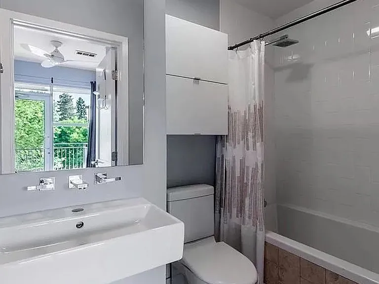 2768 W 22nd Ave — Photo 21