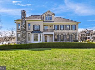 18336 Fairway Oaks Sq, Leesburg, VA 20176