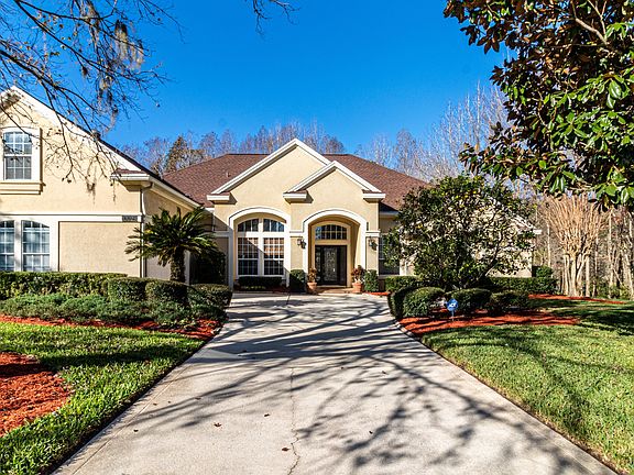 3rd image of 10028 Vineyard Lake Rd E