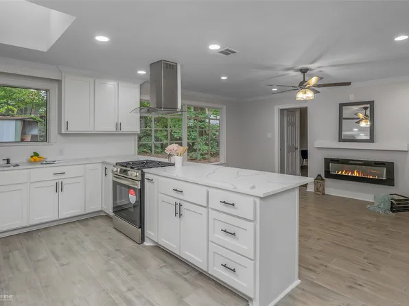 730 Evangeline Pl, Shreveport, LA 71106