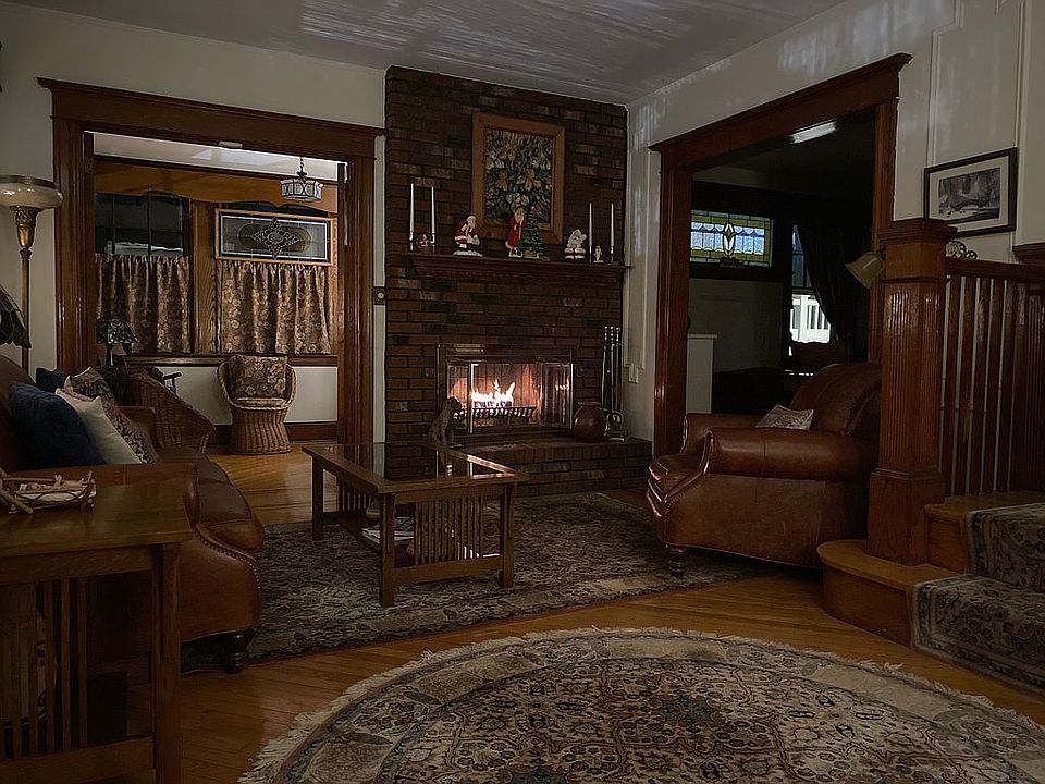 1st image of 362 Hart Ave