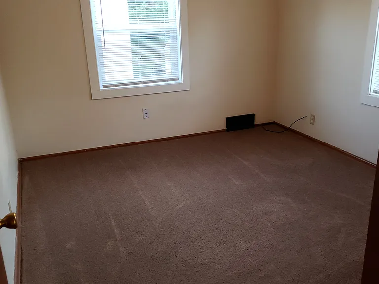 827 Beach Ave — Photo 7