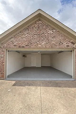 107 Highland Ave — Photo 32