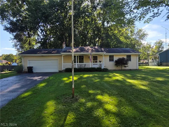 46429 Dogwood Cir, New Waterford, OH 44445