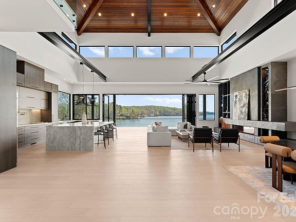 4th image of 6000 Midsomer Rd