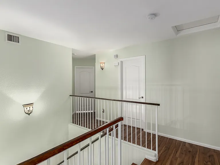42553 W Sparks Dr — Photo 8