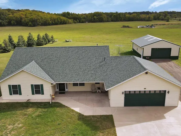 8076 165th Ave, Oak Park, MN 56357