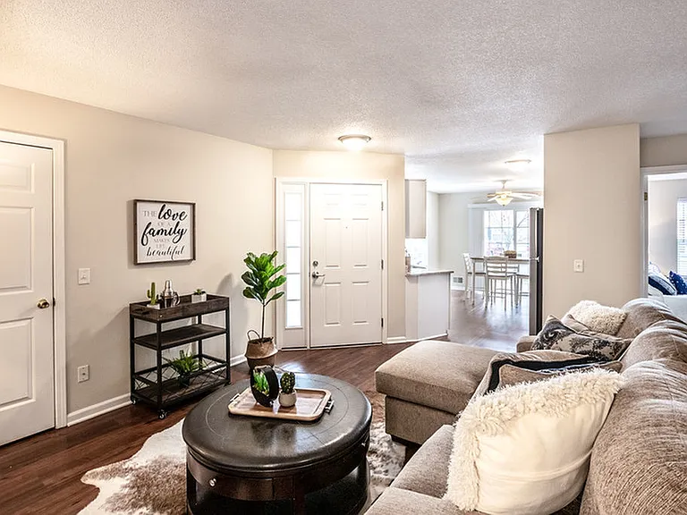 Autumn Creek Apartments — Photo 60