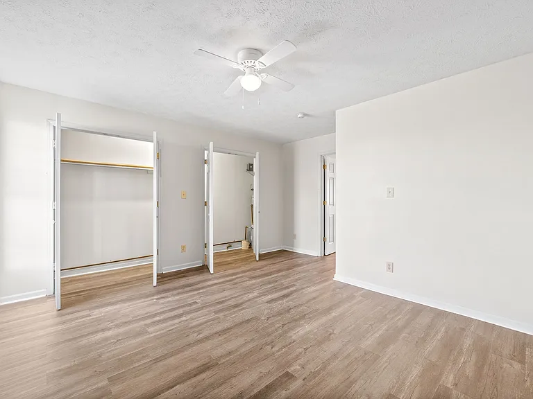 280 Thompsonville Ln #C — Photo 10