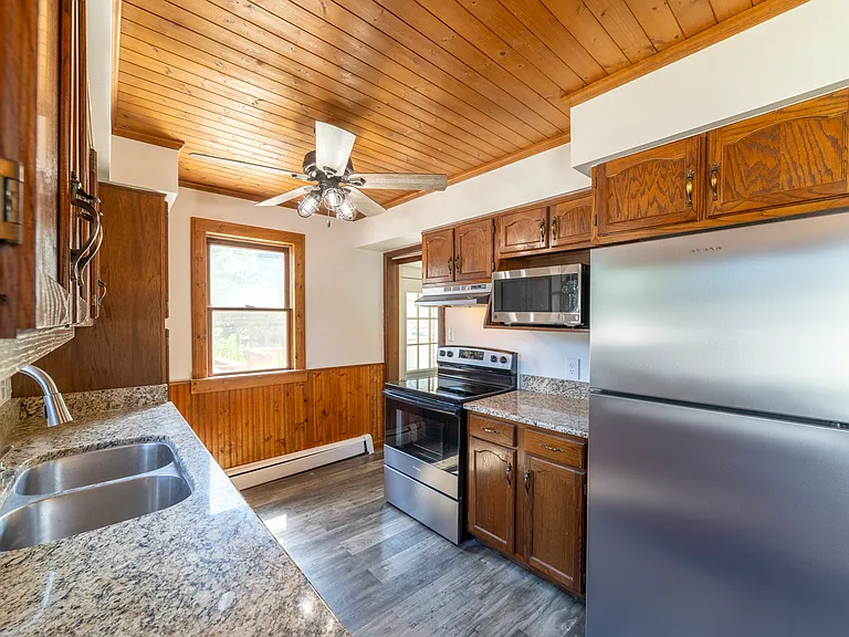 7535 Independence St — Photo 20
