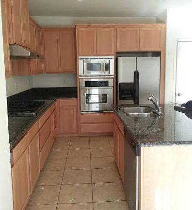 4th image of 580 W Campania Way