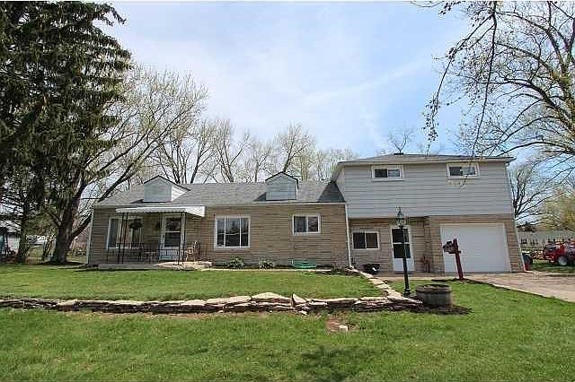 1st image of 136 Hawthorne Ave
