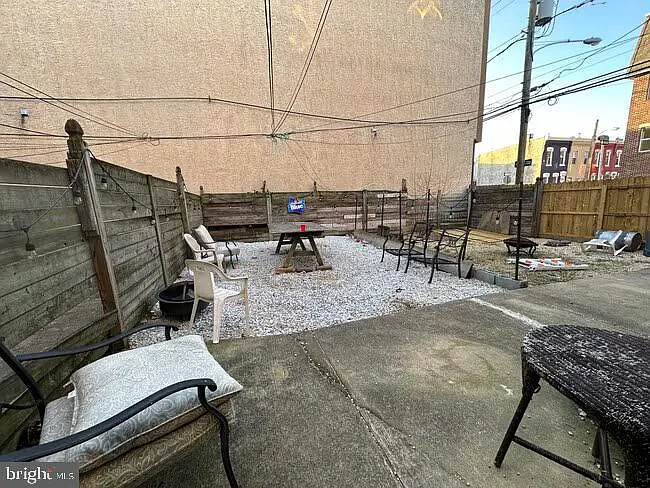4 bed, 3411 sqft, $2,000 — Photo 2