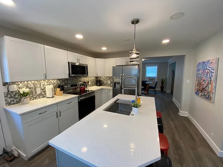 1523 E Liberty Ave — Photo 7