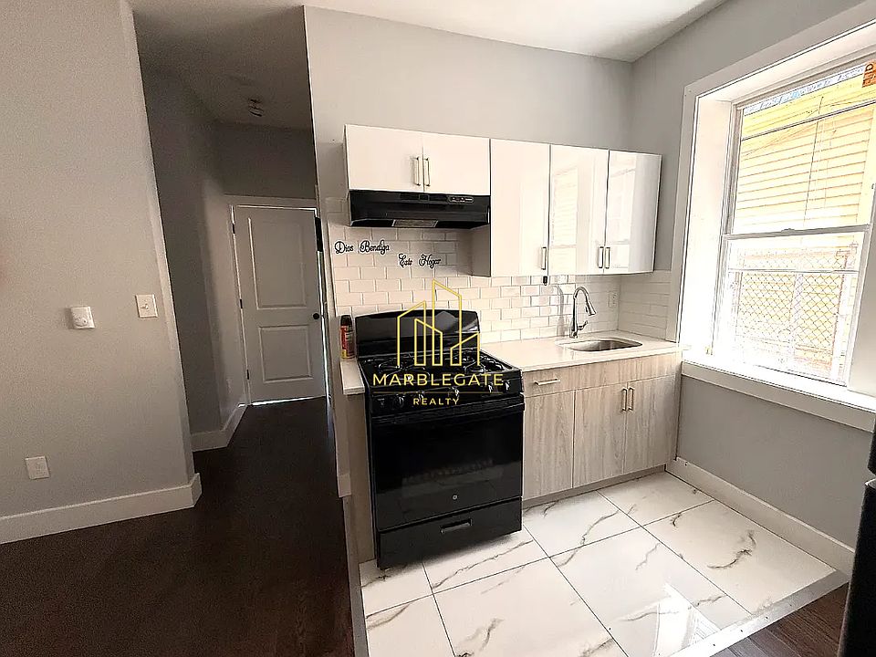 1st image of 308 Renner Ave #11