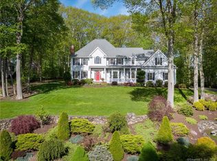 9 New Castle Dr, Avon, CT 06001