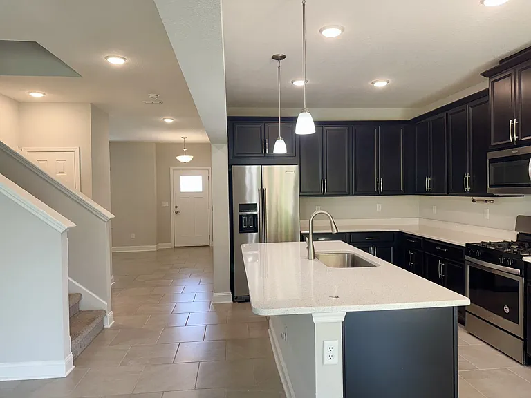 13870 Harlowton Ave — Photo 6