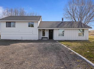 201005 E Game Farm Rd, Kennewick, WA 99337