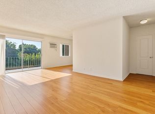 5025 Coldwater Canyon Ave #5, Sherman Oaks, CA 91423