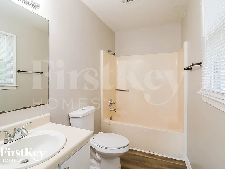 137 Classic Rd — Photo 11