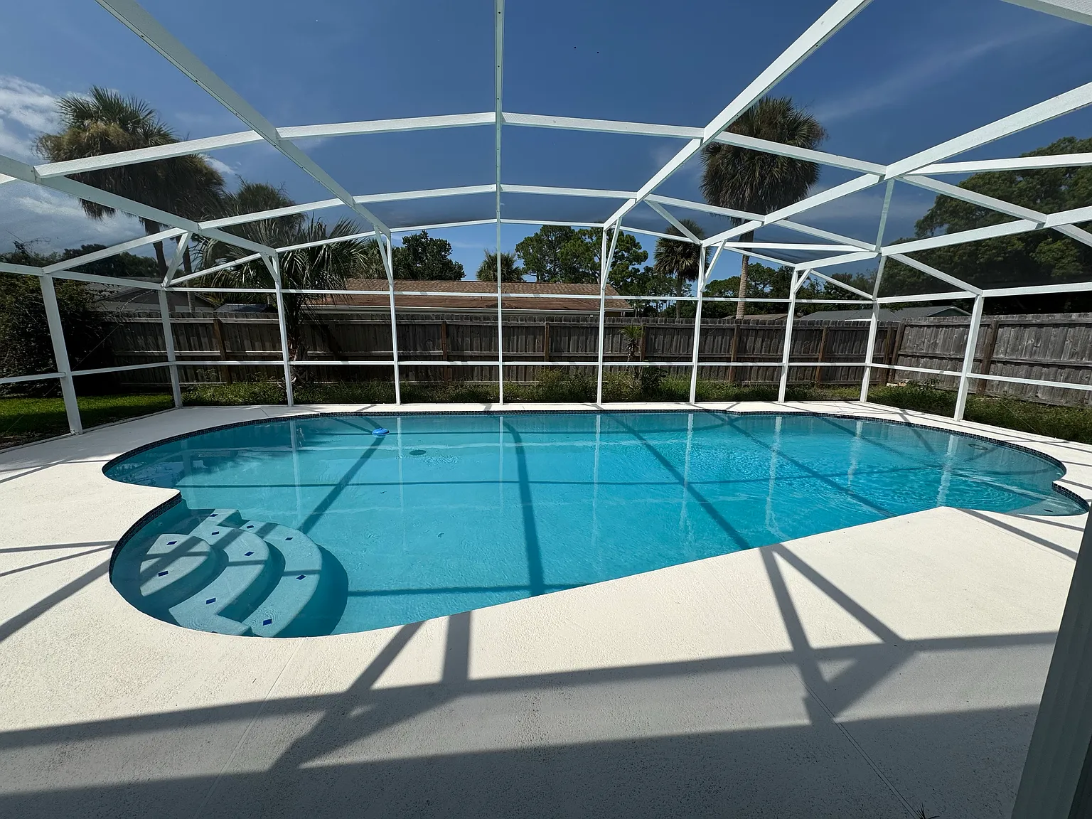 3 bed, 1363 sqft, $3,250 — Photo 2