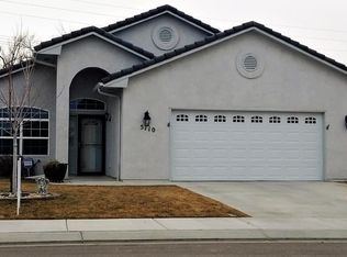 5110 Applecrest Dr, Pueblo, CO 81005