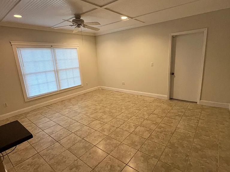 3222 Hammersmith Rd — Photo 5