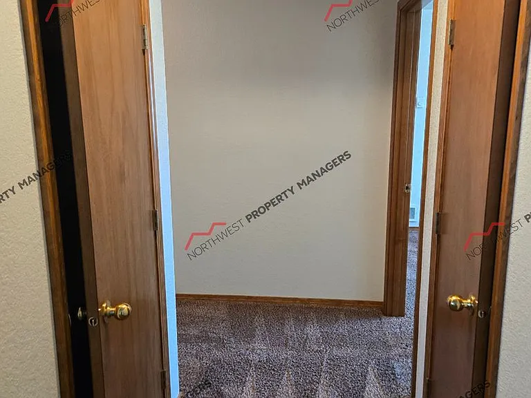 1268 State Route 505 — Photo 13