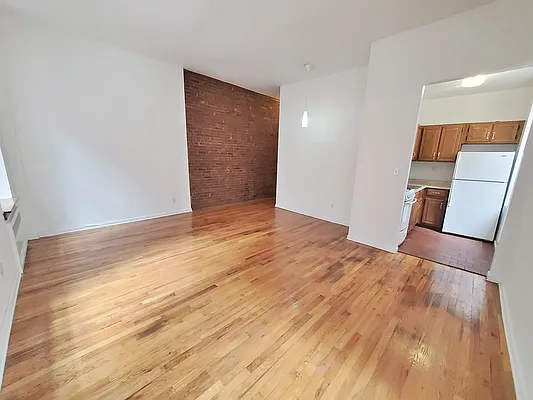 Rented by Rachel Realty | media 12