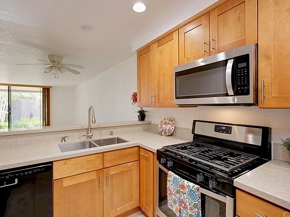 5th image of 26701 Quail Crk APT 294