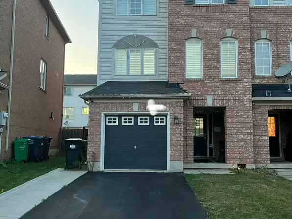 117 Decker Hollow Cir, Brampton, ON L6X 0L4