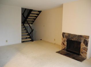 3295 Hill Ridge Dr, Eagan, MN 55121