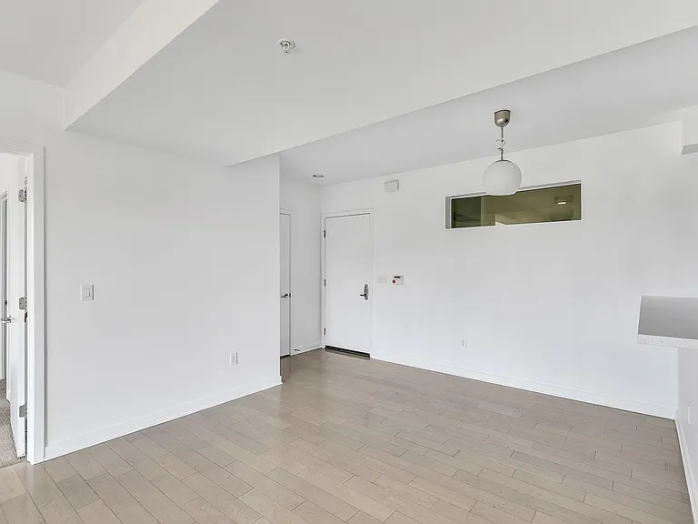 11900 Courtleigh Dr — Photo 23
