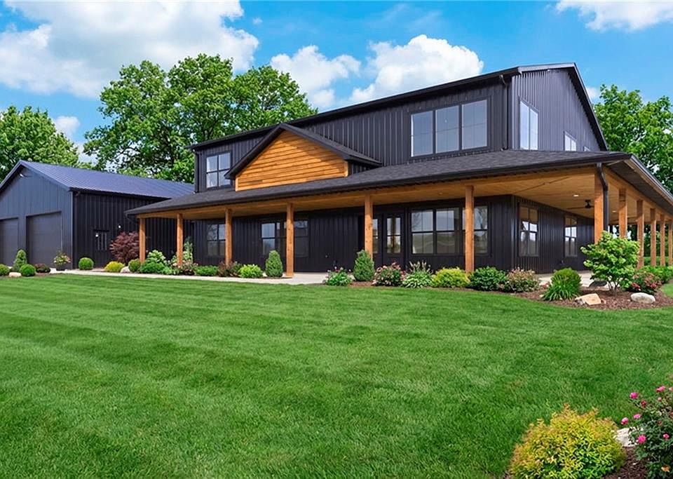 1st image of 829 NW 1001st Rd