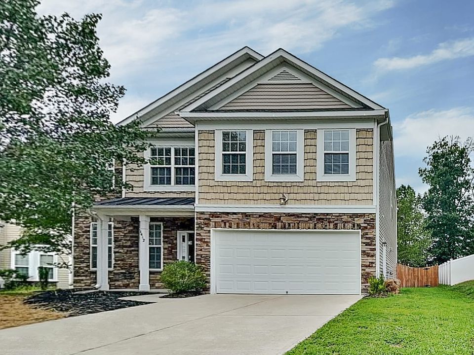 1st image of 1412 Paulonia Way