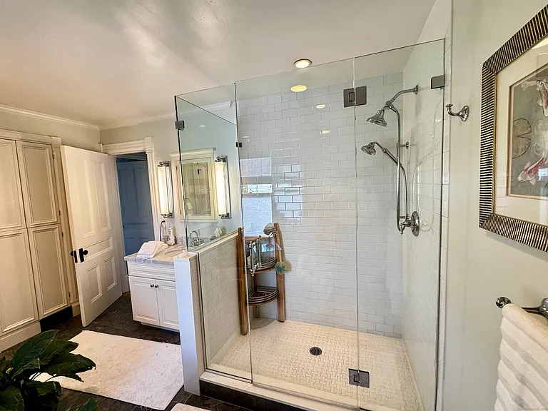 233 Rowayton Ave — Photo 22